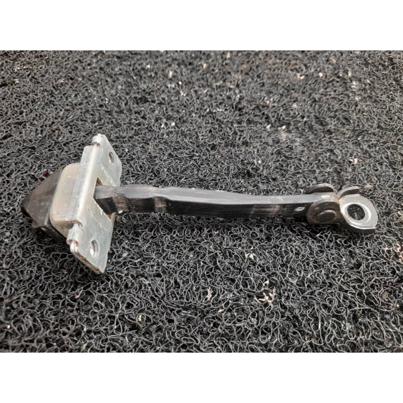 Recambio de retenedor puerta trasera izquierda para mazda 3 lim. (bl) active referencia OEM IAM   