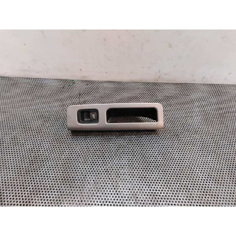 Recambio de mando elevalunas trasero derecho para volvo v50 familiar 1.6 d momentum referencia OEM IAM   