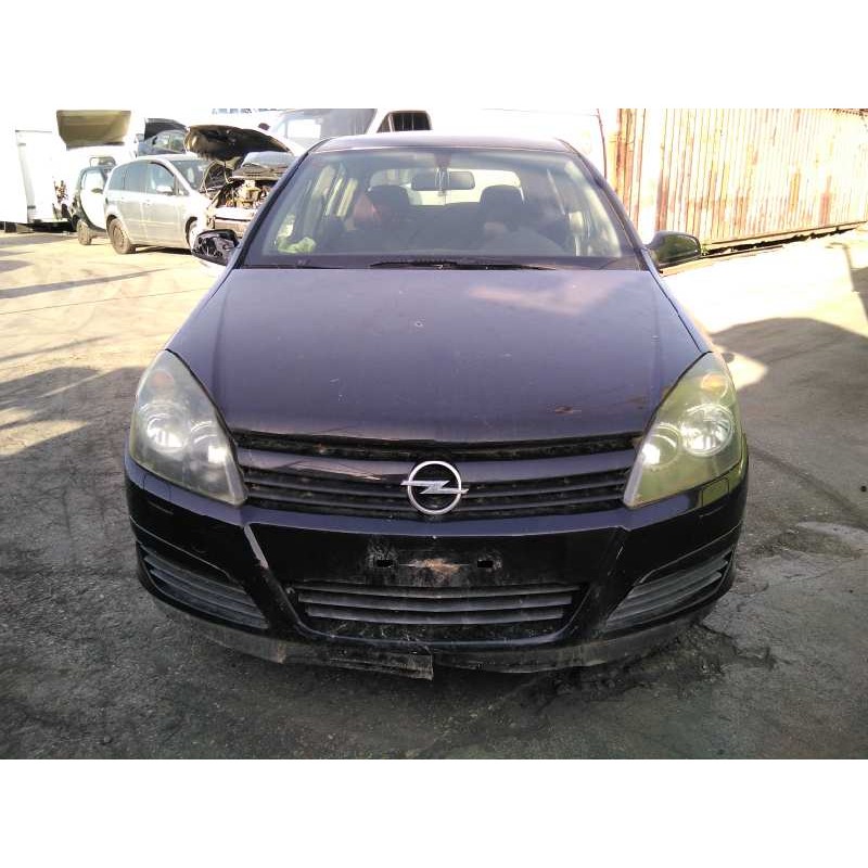 opel astra h berlina del año 2004
