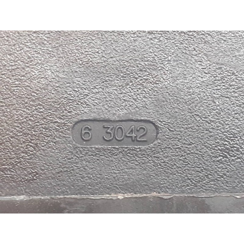 Recambio de enganche cinturon trasero izquierdo para renault clio ii fase ii (b/cb0) authentique referencia OEM IAM 63042 2