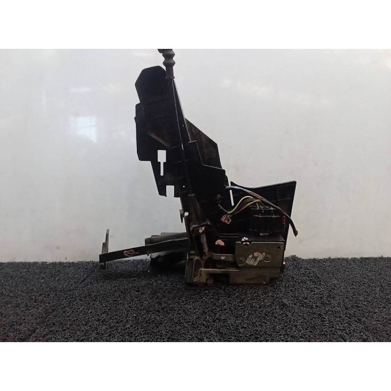 Recambio de cerradura puerta delantera izquierda para ford fiesta (cbk) referencia OEM IAM 2561A219A65ABE 138868 