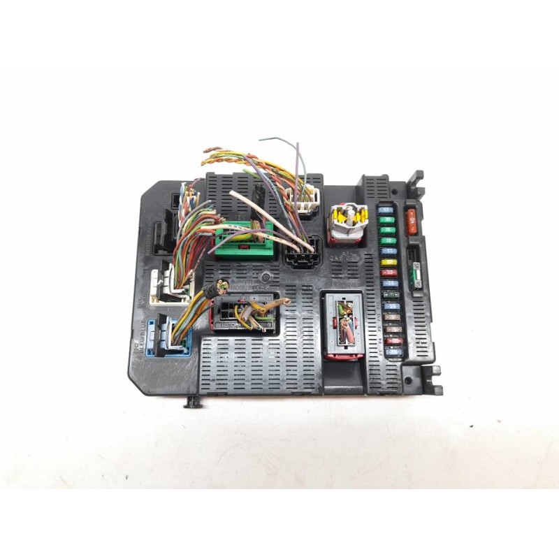 Recambio de caja reles / fusibles para peugeot 308 sw sport referencia OEM IAM 9663798180  