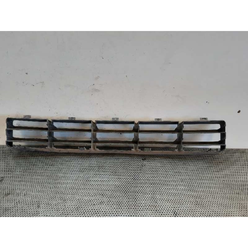 Recambio de rejilla paragolpes central para volkswagen golf iv berlina (1j1) conceptline referencia OEM IAM 1J0853677D - Blanco 2