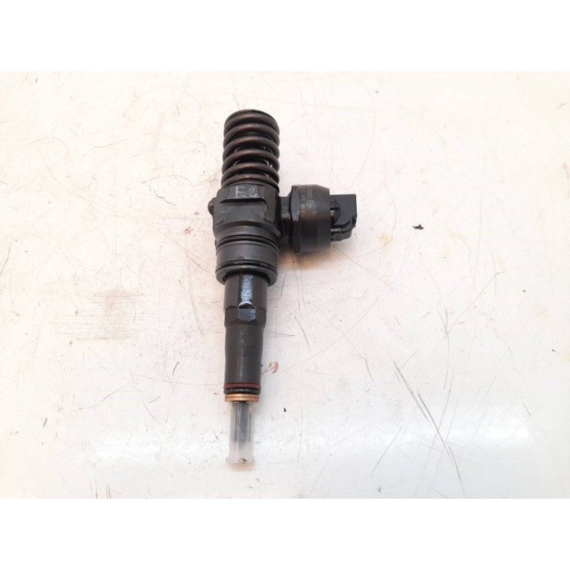 Recambio de inyector para seat ibiza (6l1) reference referencia OEM IAM 0414720313 038130073BN BOSCH