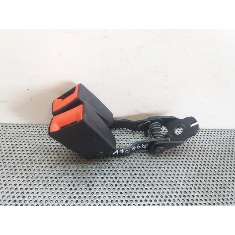 Recambio de enganche cinturon trasero derecho para ford mondeo berlina (ge) ambiente referencia OEM IAM 2