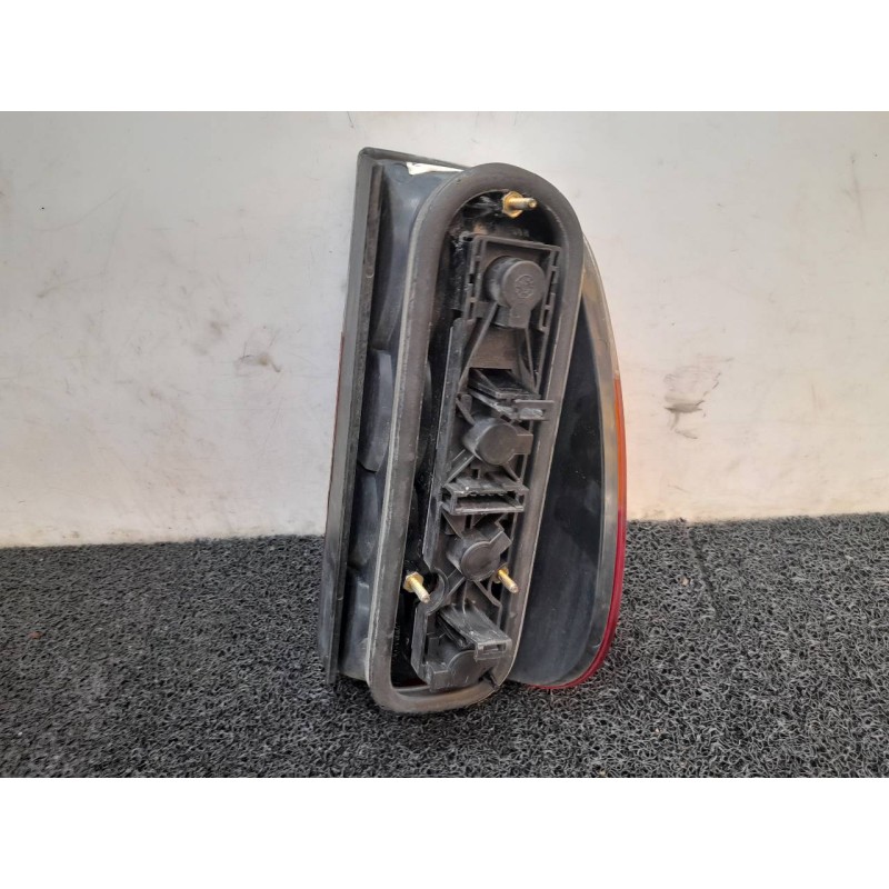 Recambio de piloto trasero derecho para volkswagen caddy ka/kb (9k9) furg. referencia OEM IAM - Blanco 2