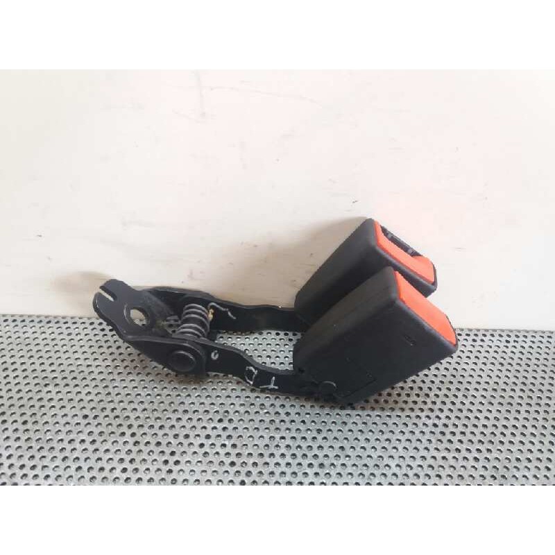 Recambio de enganche cinturon trasero derecho para ford mondeo berlina (ge) ambiente referencia OEM IAM 4