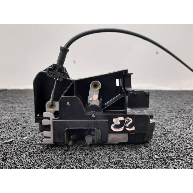 Recambio de cerradura puerta delantera derecha para renault trafic caja cerrada (ab 4.01) 27 cn referencia OEM IAM   