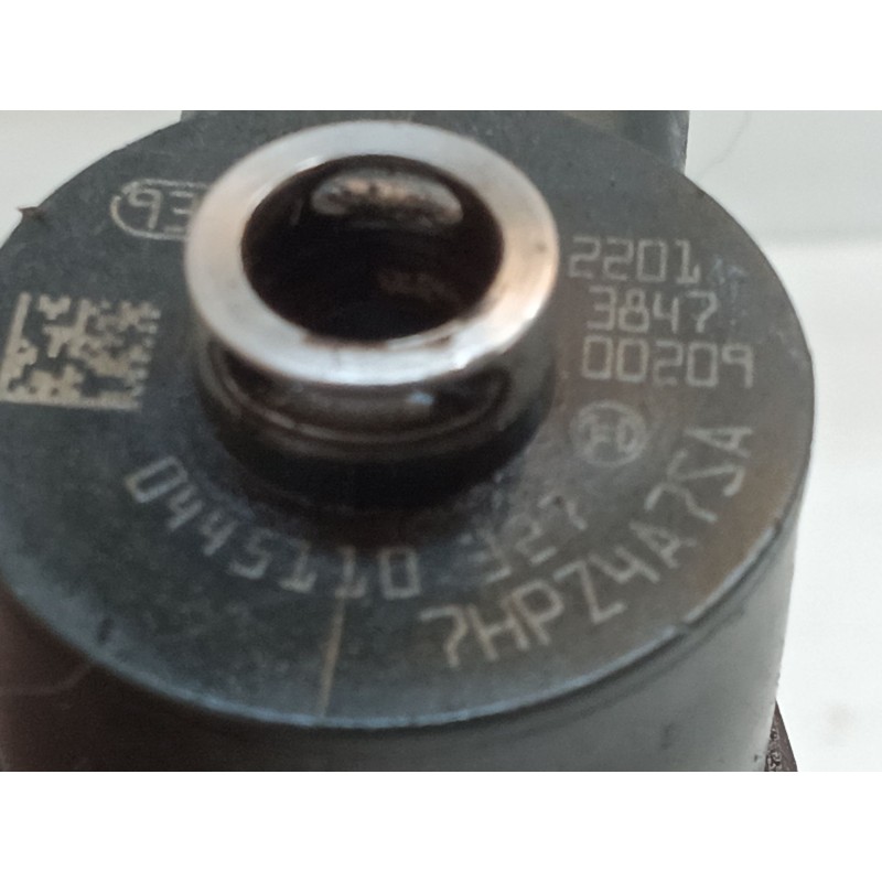 Recambio de inyector para opel insignia berlina essentia referencia OEM IAM 0445110327 2