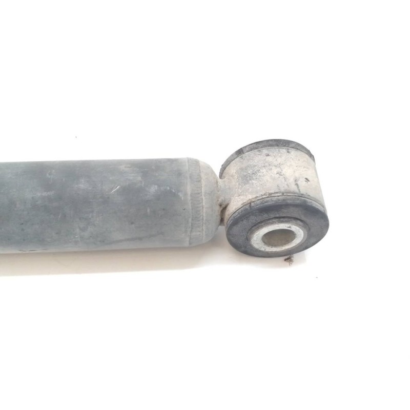 Recambio de amortiguador trasero izquierdo para nissan micra (k12e) acenta referencia OEM IAM 2