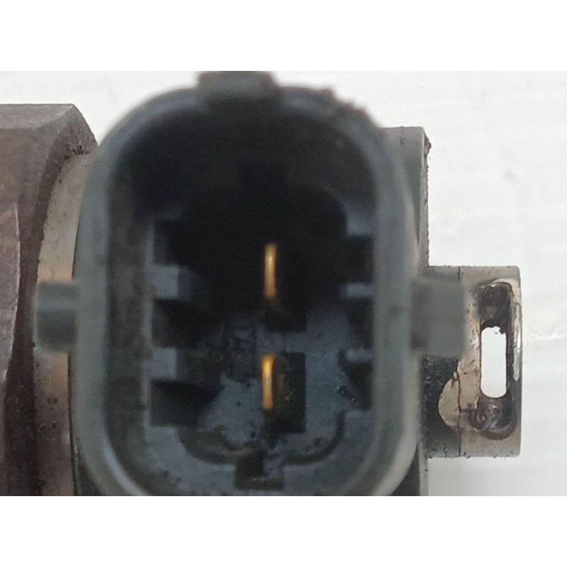 Recambio de inyector para opel insignia berlina essentia referencia OEM IAM 0445110327 3