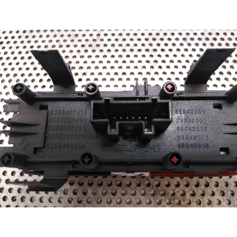 Recambio de warning para renault scenic ii confort dynamique referencia OEM IAM 8200407415 - Gris 2