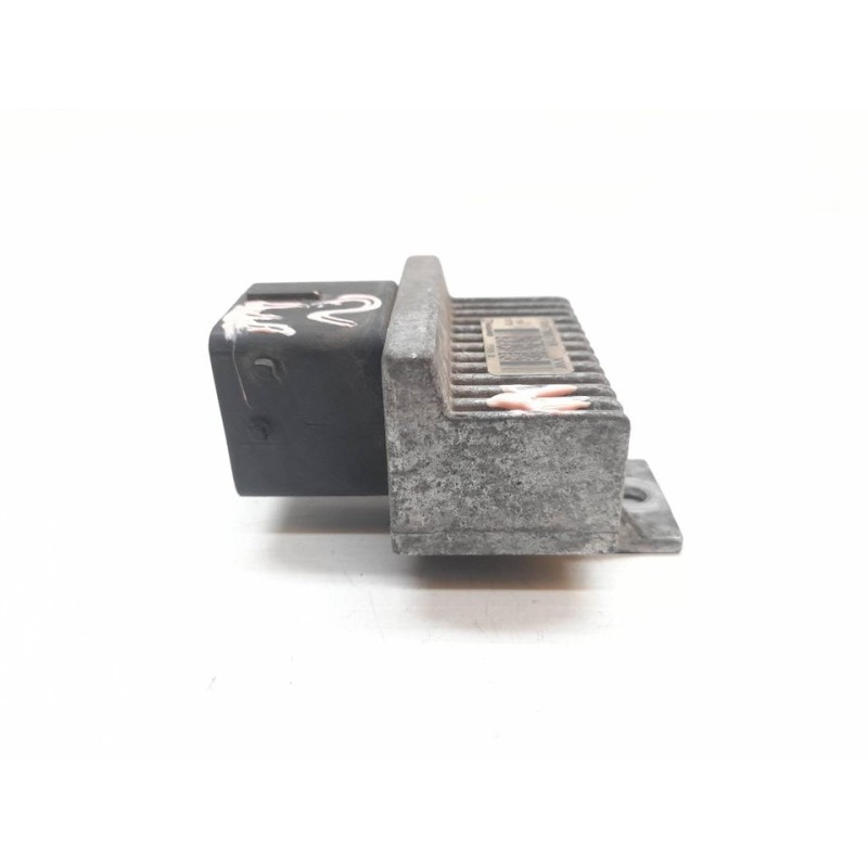 Recambio de caja precalentamiento para nissan nv 200 (m20) evalia premium referencia OEM IAM 110678071R 2
