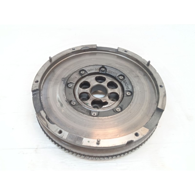 Recambio de volante motor para opel insignia berlina essentia referencia OEM IAM 000523  