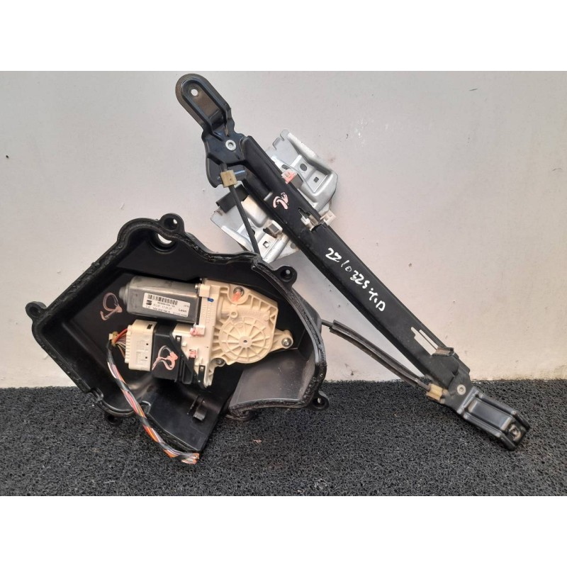 Recambio de elevalunas trasero derecho para seat leon (1p1) reference referencia OEM IAM 1K0959704N  