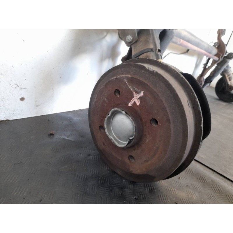Recambio de puente trasero para peugeot 106 (s1) kid referencia OEM IAM - Blanco 3