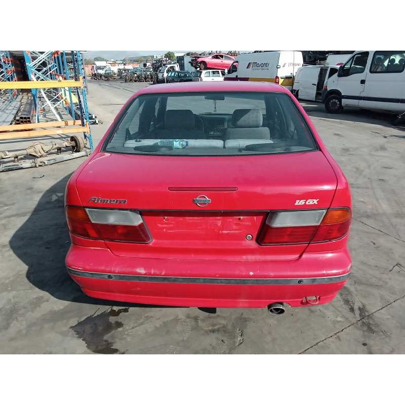 nissan almera (n15) del año 1998