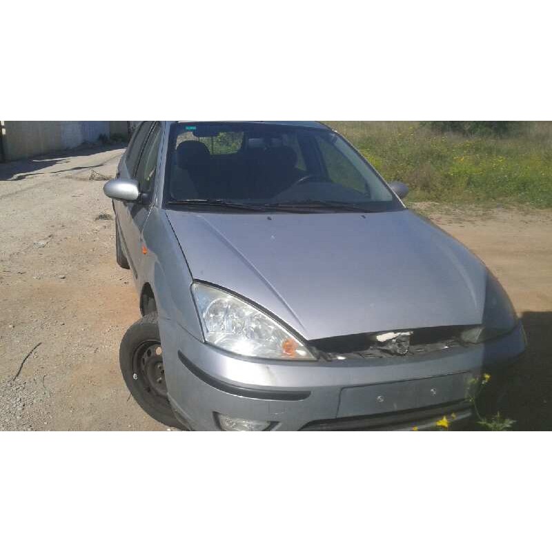 ford focus berlina (cak) del año 2004