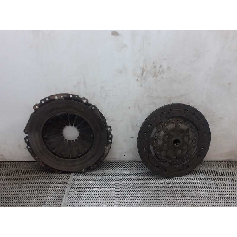 Recambio de kit embrague para opel corsa c cosmo referencia OEM IAM 9223223  LUK - Gris 2