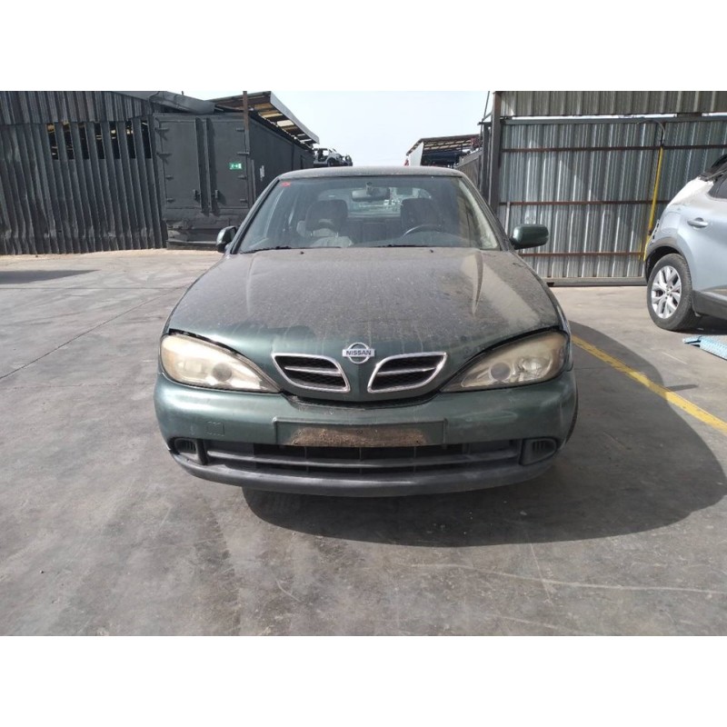 nissan primera berlina (p11) del año 2000