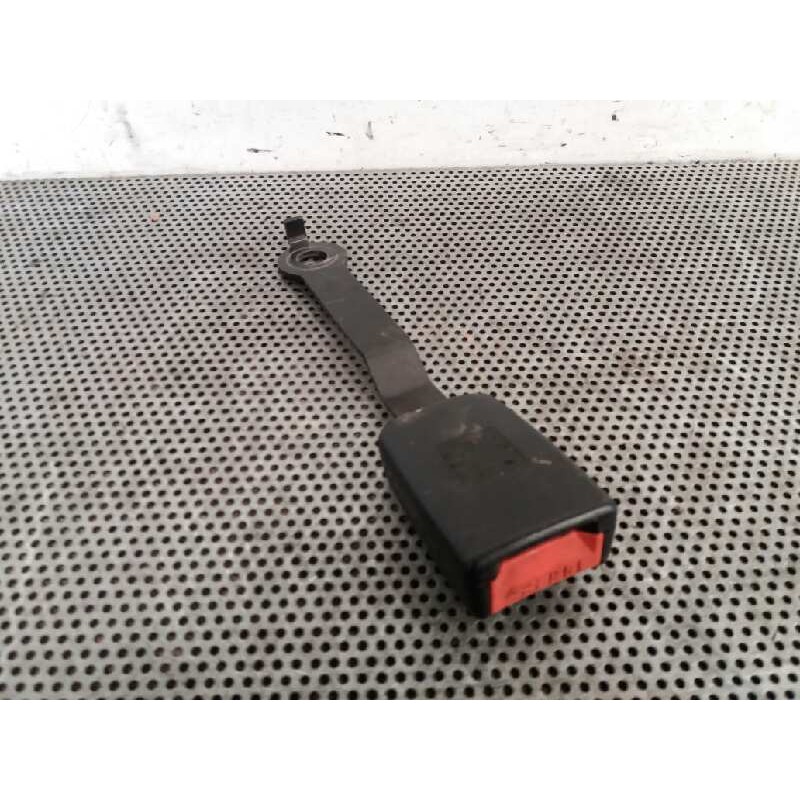 Recambio de enganche cinturon delantero derecho para nissan terrano/terrano.ii (r20) 2.7 turbodiesel referencia OEM IAM - Blanco 2