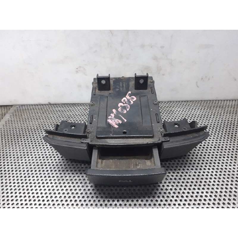 Recambio de cenicero para hyundai i30 classic referencia OEM IAM ATK19KF2  