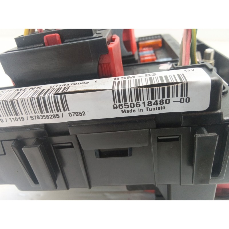 Recambio de caja reles / fusibles para citroën xsara picasso (n68) 1.6 16v referencia OEM IAM 9650618480 - Gris 2