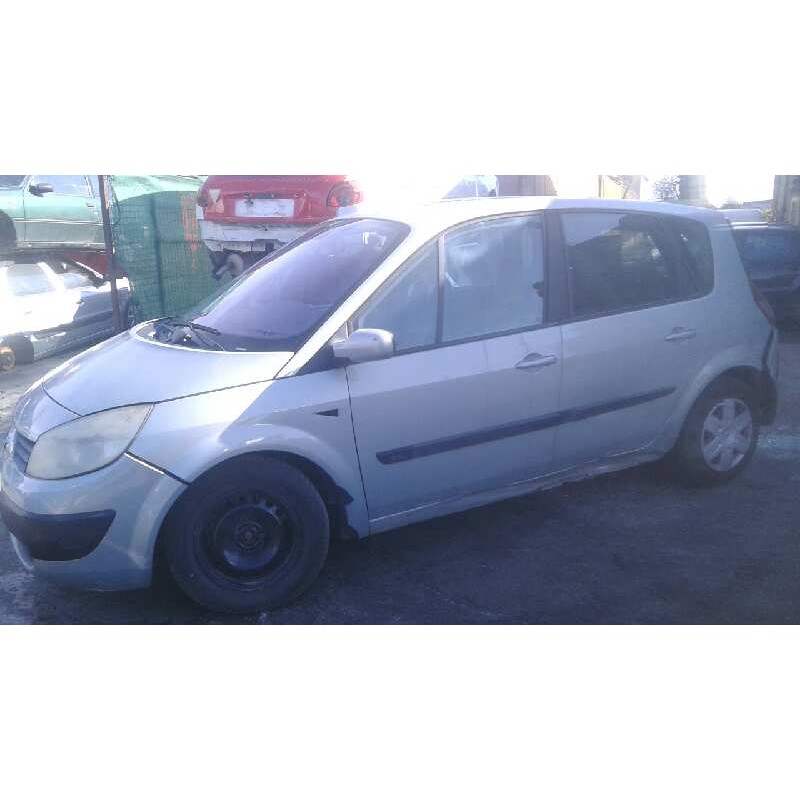 renault scenic ii del año 2004
