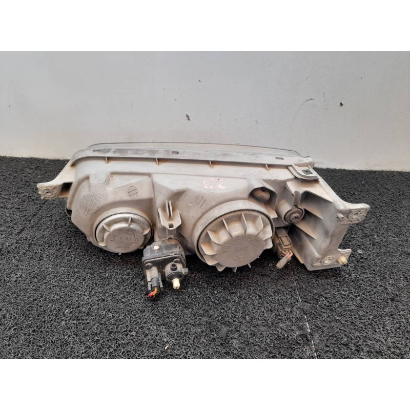 Recambio de faro derecho para hyundai h 1 starex h 1 starex td referencia OEM IAM 6