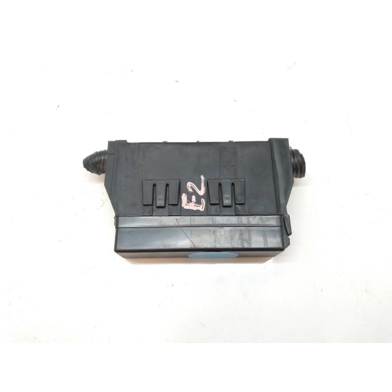 Recambio de caja reles / fusibles para nissan pulsar (c13) visia referencia OEM IAM 7154722330 24382EW70B 