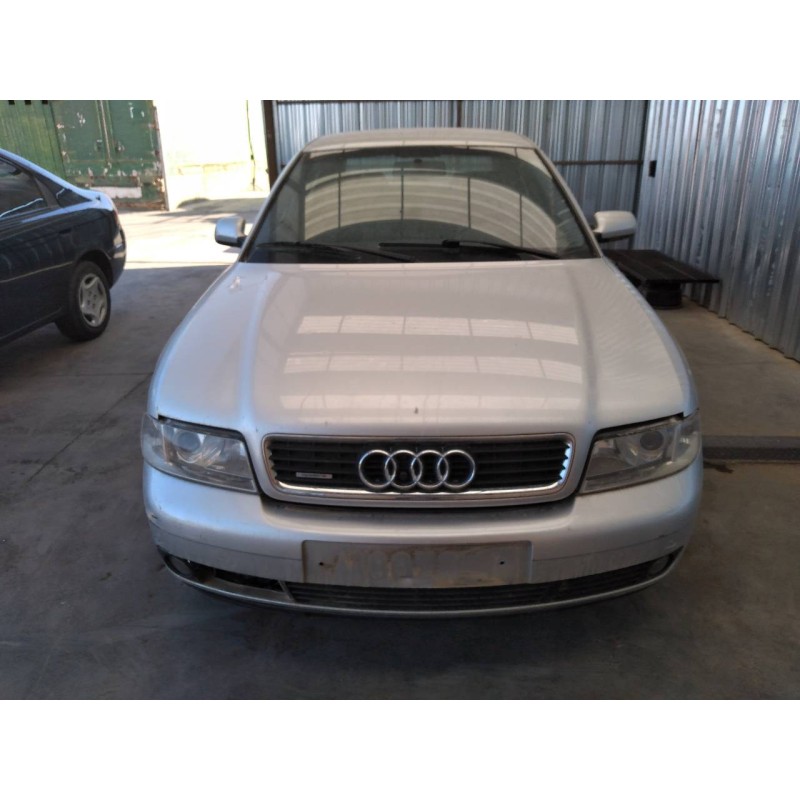 audi a4 berlina (b5) del año 2000