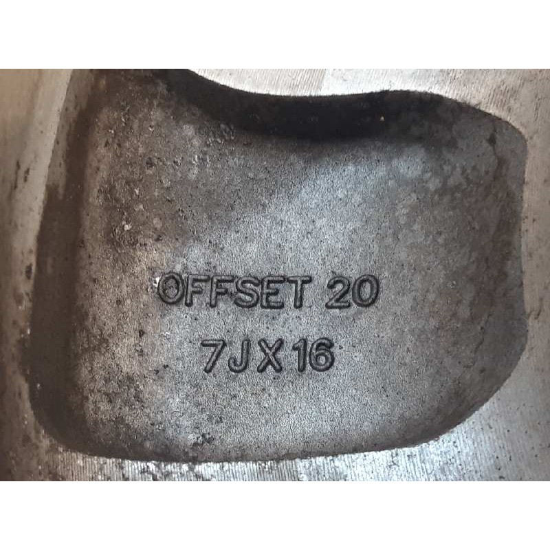Recambio de llanta para hyundai terracan (hp) 2.5 tci referencia OEM IAM S557DHA 7JX16 4