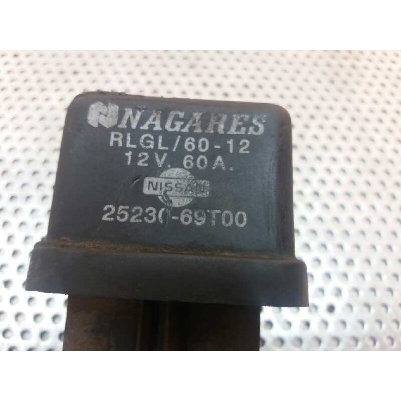 Recambio de caja precalentamiento para nissan atleon 110 referencia OEM IAM 2523069T00  NAGARES - Blanco 3