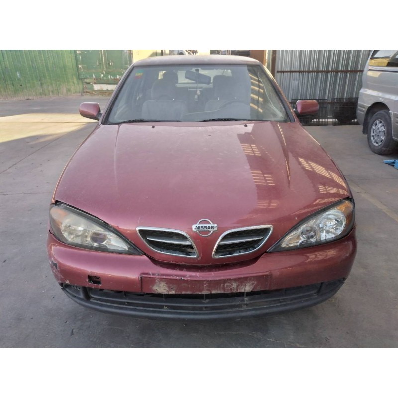 nissan primera berlina (p11) del año 2000