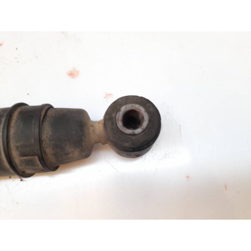 Recambio de amortiguador trasero derecho para renault kangoo (f/kc0) alize referencia OEM IAM 3