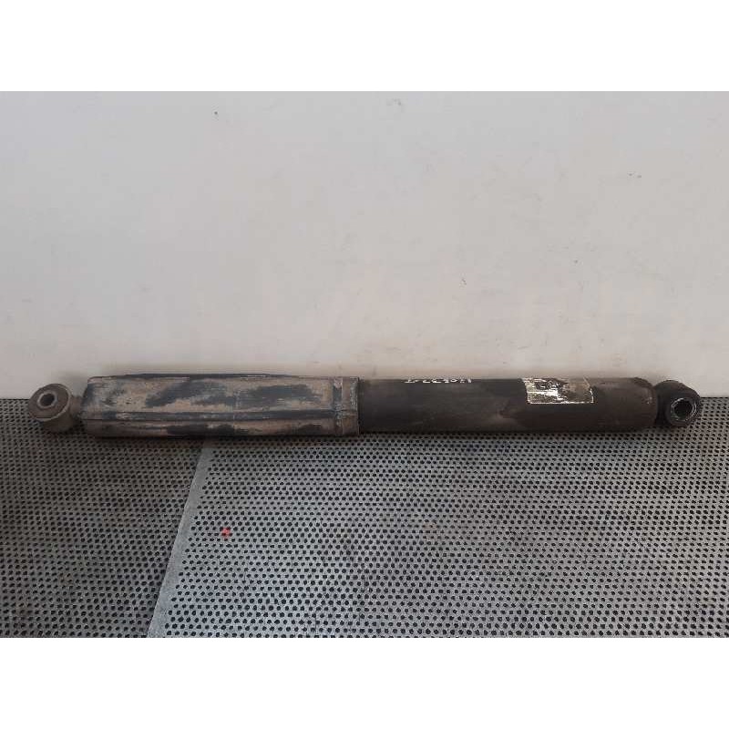 Recambio de amortiguador trasero derecho para renault master ii phase 2 combi combi 2t8 l1 9 - plazas referencia OEM IAM   