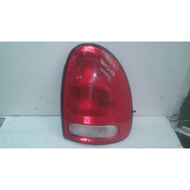 Recambio de piloto trasero derecho para chrysler grand voyager 3.3 referencia OEM IAM   