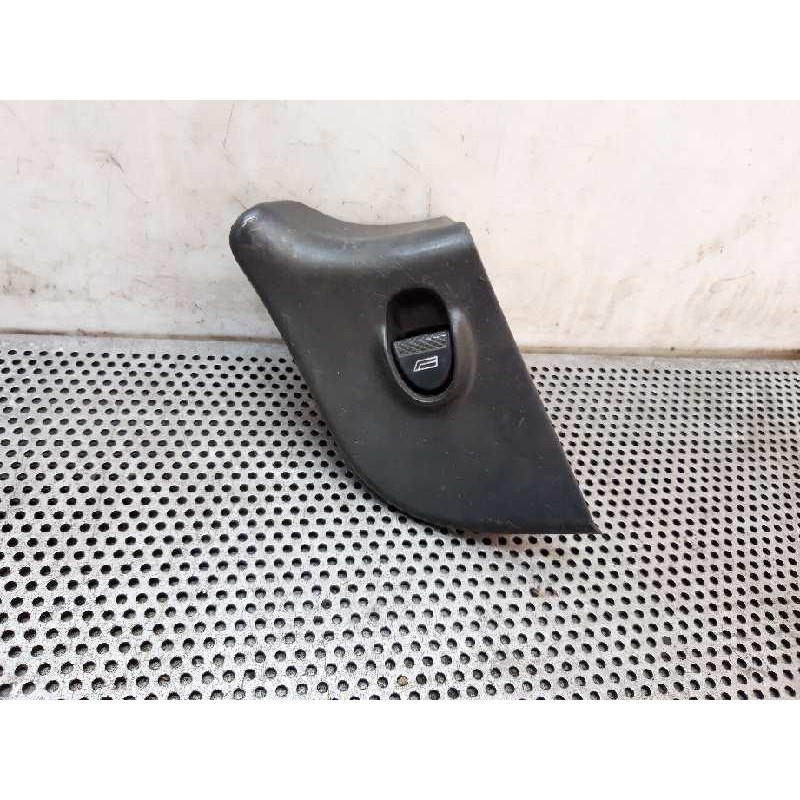 Recambio de mando elevalunas delantero derecho para fiat bravo (182) jtd 100 sport referencia OEM IAM   