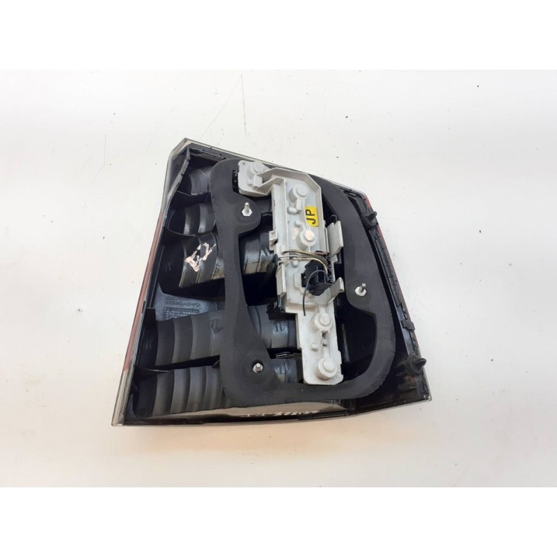 Recambio de piloto trasero izquierdo para opel vectra c berlina elegance referencia OEM IAM - Negro 2