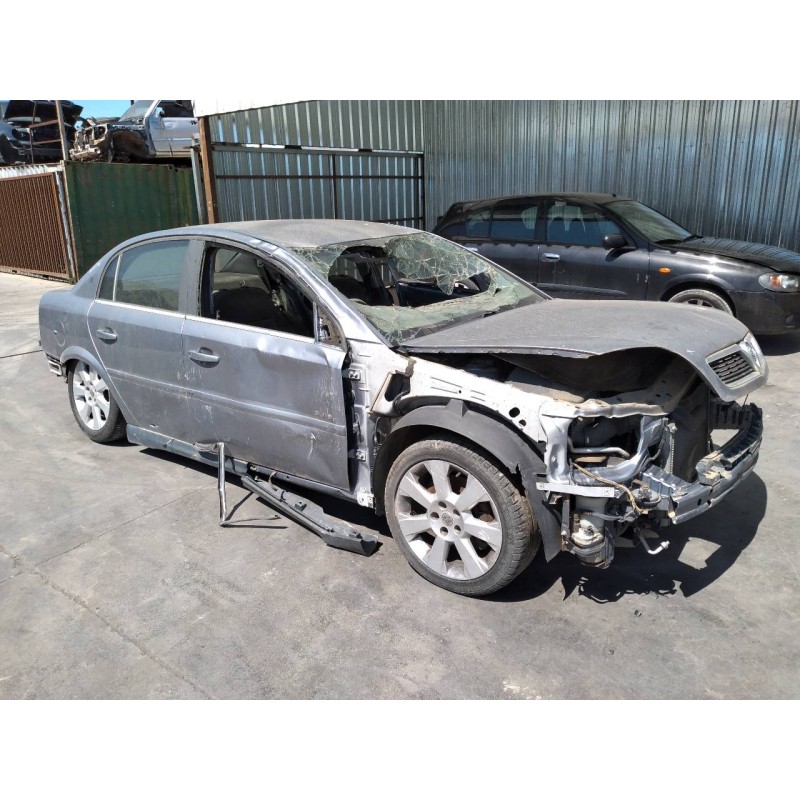 opel vectra c berlina del año 2003