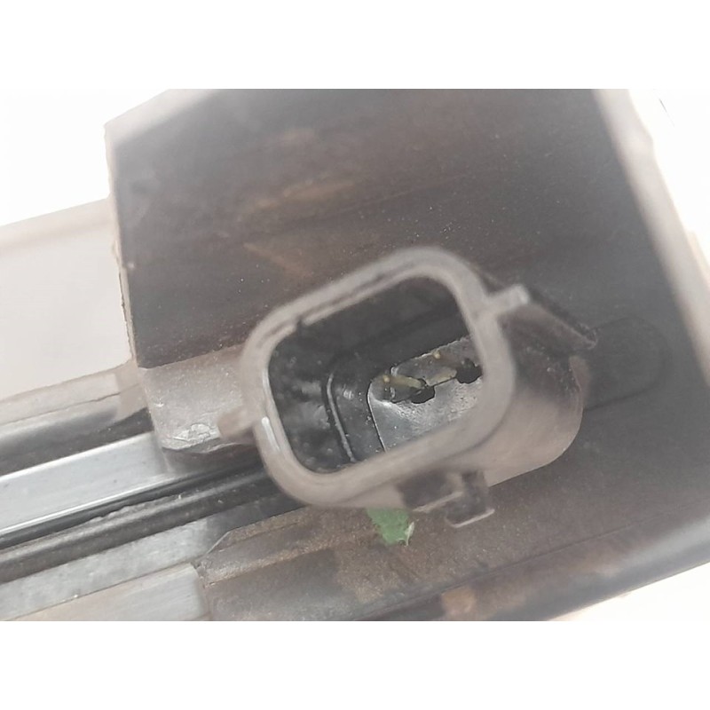 Recambio de cerradura puerta trasera derecha para dacia sandero stepway essential referencia OEM IAM 2