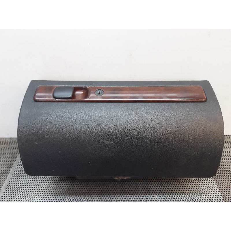 Recambio de guantera para citroën xantia berlina 2.0 hdi 90/110 attraction referencia OEM IAM   