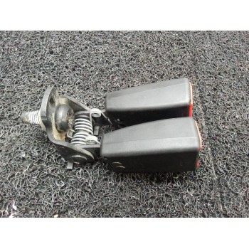 ENGANCHE CINTURON TRASERO DERECHO 6C9N613K21AB 