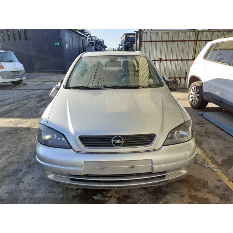 opel astra g berlina del año 2002