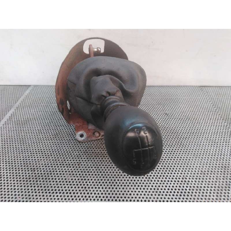 Recambio de palanca cambio para opel vivaro furgón 2.7t corto referencia OEM IAM 4915512H - Blanco 2