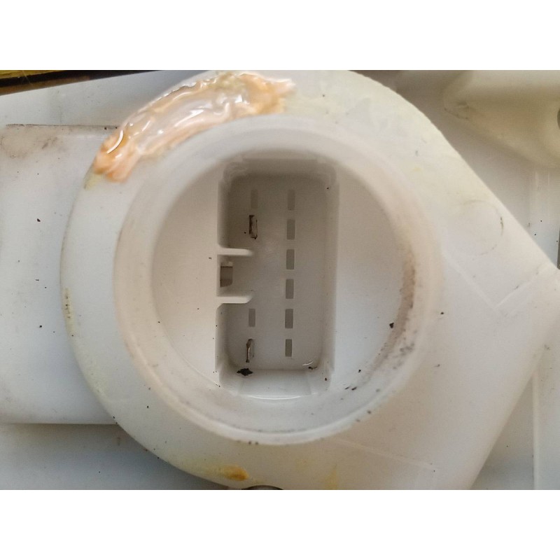 Recambio de cerradura puerta trasera derecha para suzuki swift berlina (mz) gl (5-ptas.) referencia OEM IAM 3