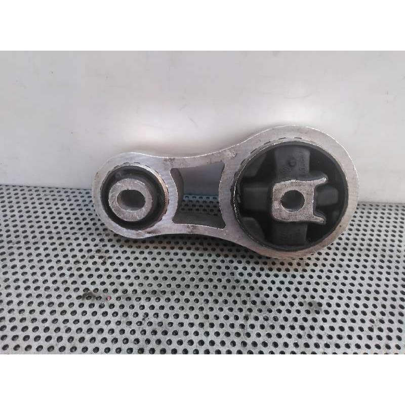 Recambio de soporte cambio para opel vivaro furgón 2.7t corto referencia OEM IAM 66685003827  