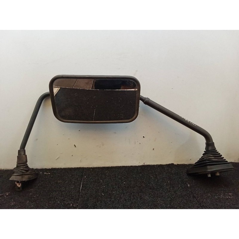 Recambio de retrovisor izquierdo para iveco eurocargo tector chasis  (modelo 80 e 17) tráfico urbano referencia OEM IAM   