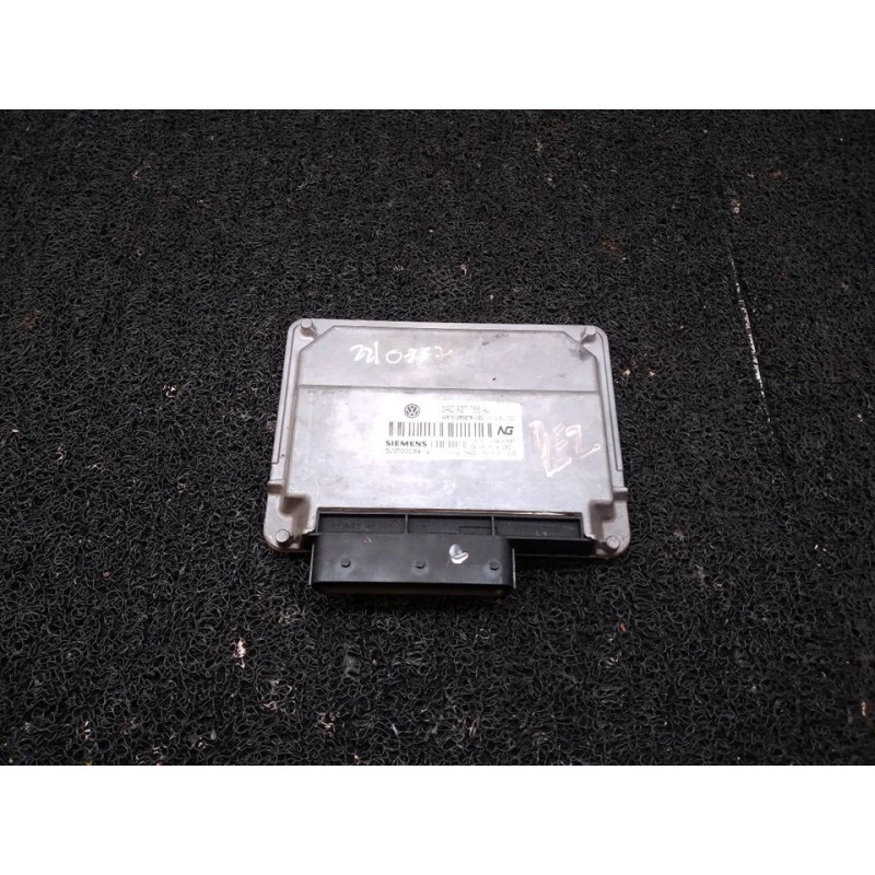 Recambio de centralita cambio automatico para volkswagen touareg (7la) tdi v10 referencia OEM IAM 5WP22084 0AD927755AJ SOEMENS