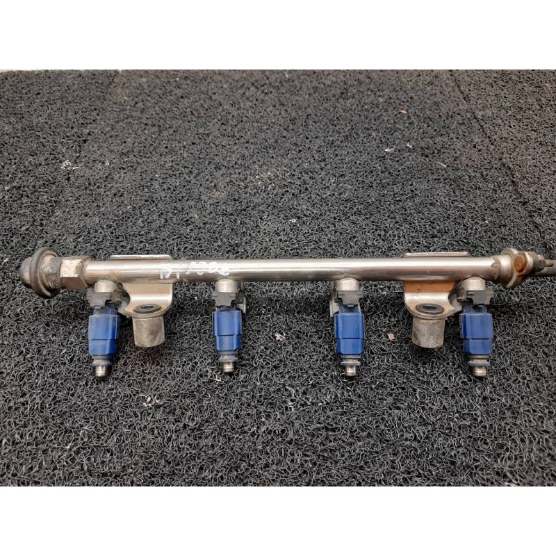 Recambio de rampa inyectora para hyundai i30 classic referencia OEM IAM 7J060642 3530123700 2